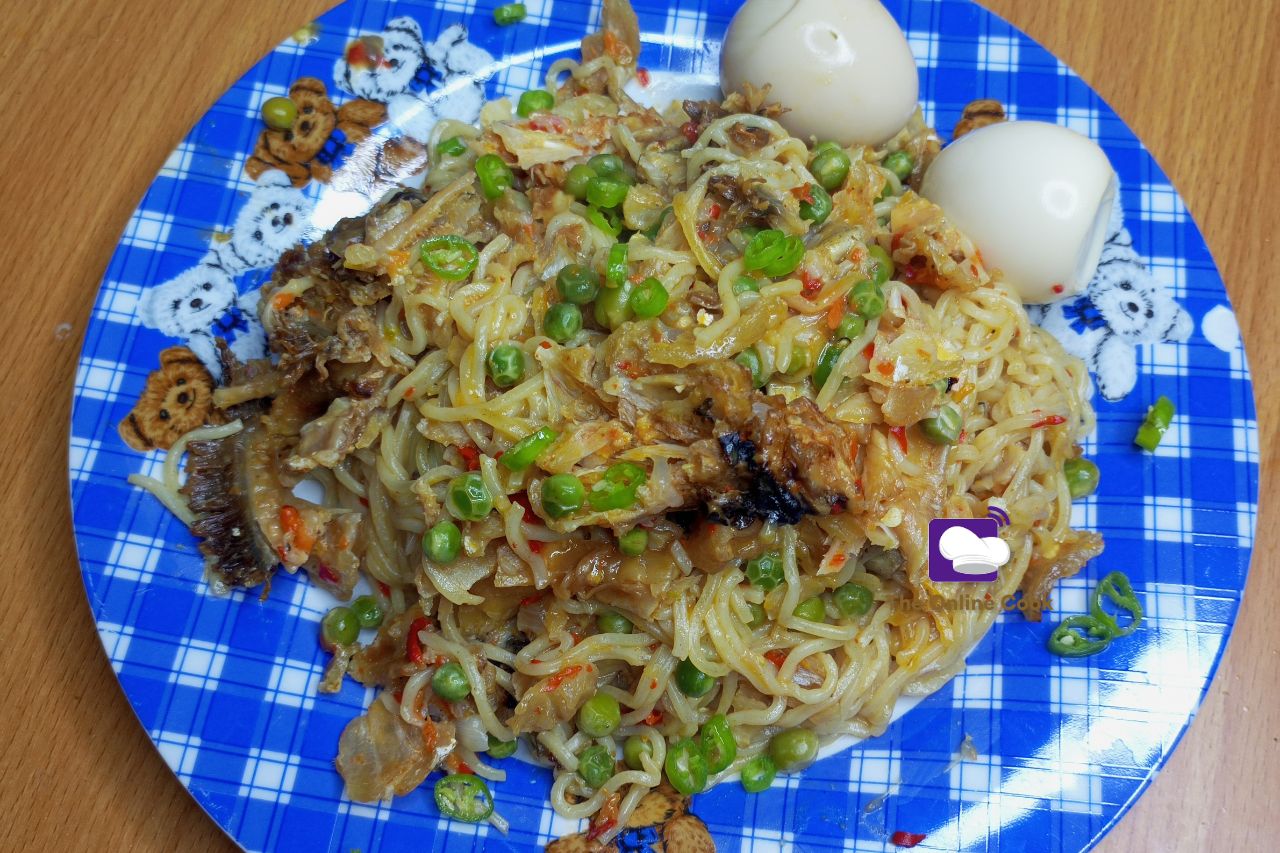 stockfish noodles with eggs